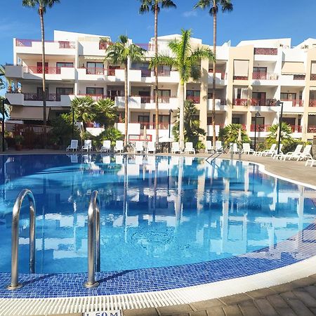 Oasis Palm Mar By Helloapartments Extérieur photo
