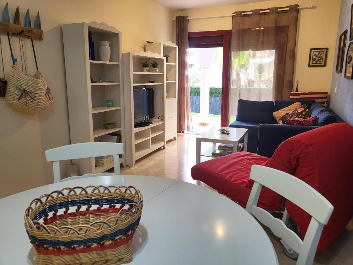 Oasis Palm Mar By Helloapartments Extérieur photo