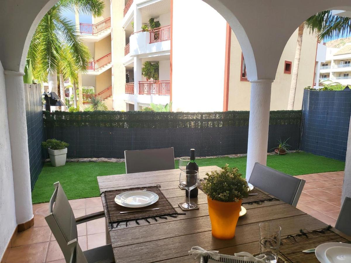 Oasis Palm Mar By Helloapartments Extérieur photo