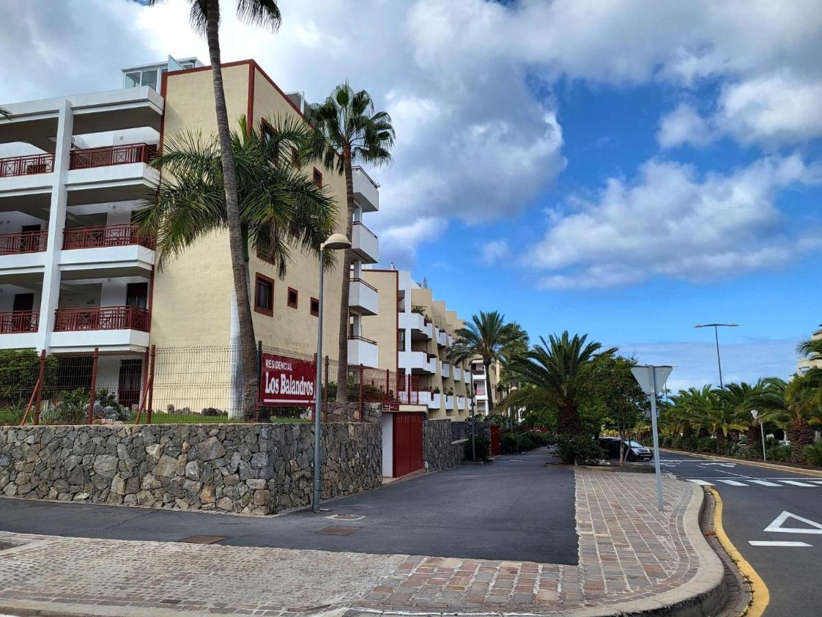 Oasis Palm Mar By Helloapartments Extérieur photo