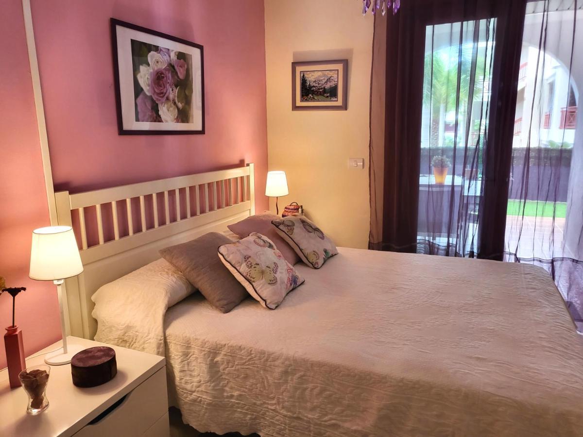 Oasis Palm Mar By Helloapartments Extérieur photo