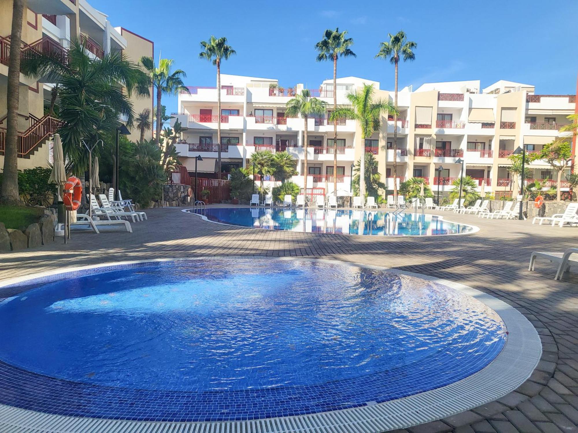 Oasis Palm Mar By Helloapartments Extérieur photo